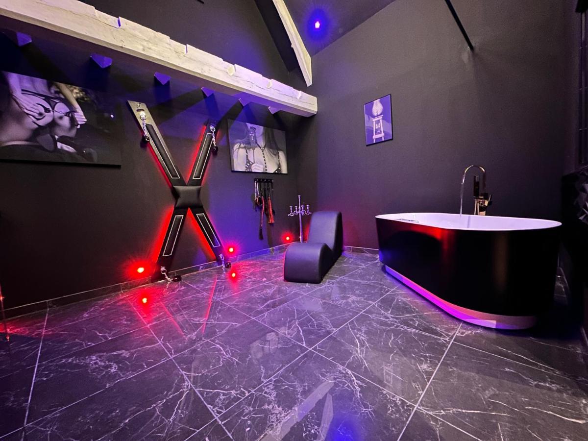 Loveroom De Luxe - Theme 50 Nuances De Grey Maison Privative Spa Insolite Douchy-les-Mines Exterior photo
